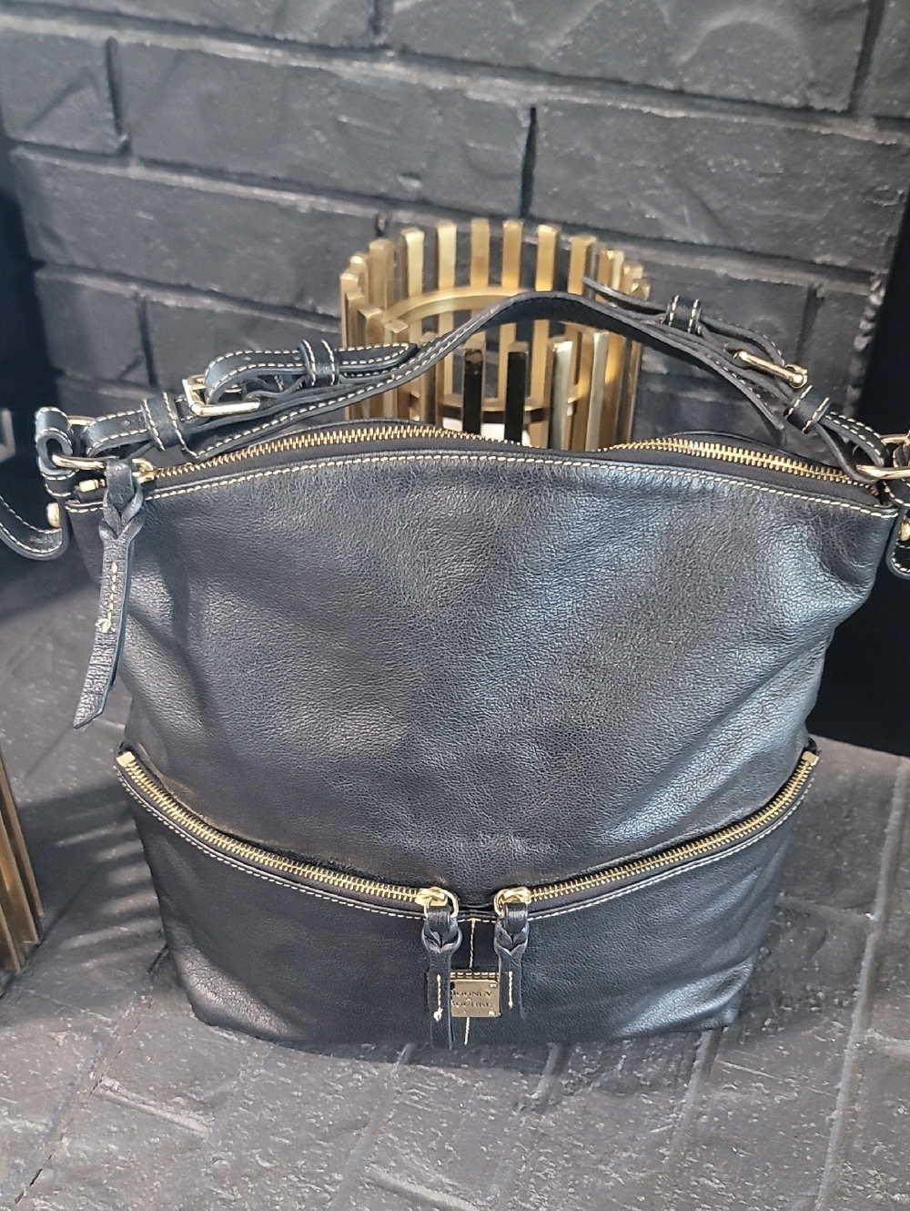 Dooney & Bourke Black Leather Zip Women’s Hobo Bag